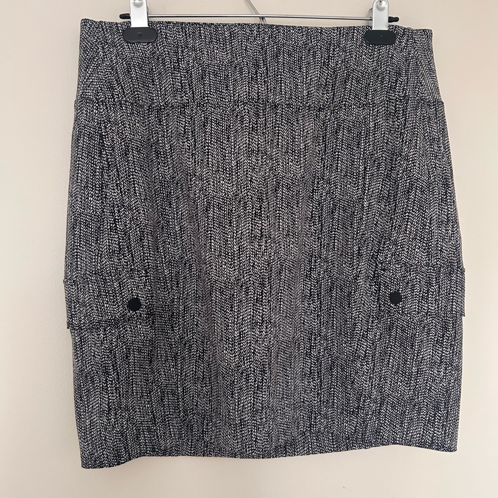 Athleta Black and White Skirt